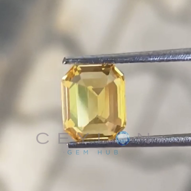 Yellow Sapphire Ceylon - 3.06