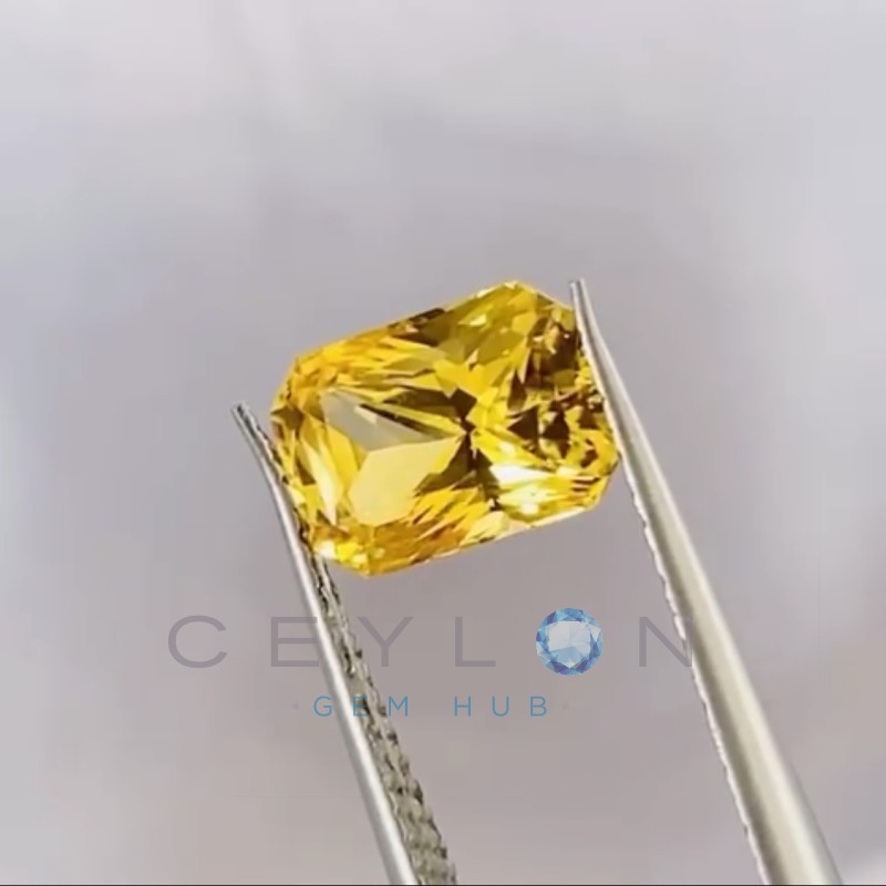 Golden Yellow Sapphire - 2.55 Cts